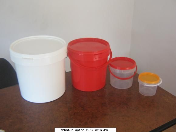 borcane miere sticlute propolis stanga dreapta:18 litri, 10,5 litri, 2,5 litri, 0,85 litri