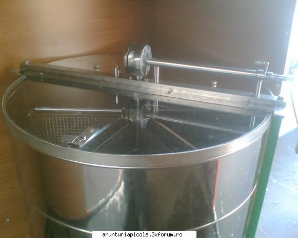 vand centrifuga rame dadant poza centrifuga
