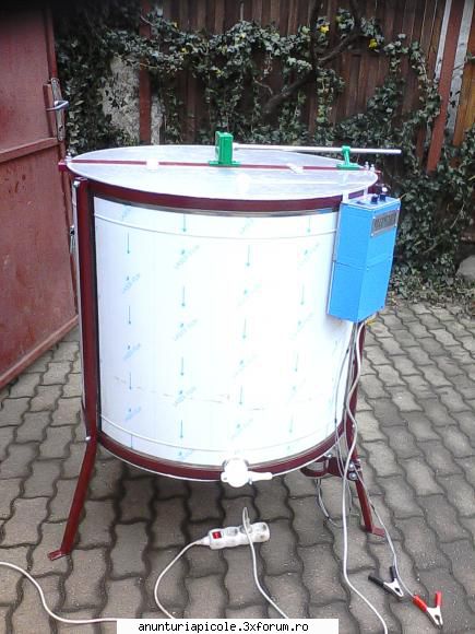 centrifugi echipament apicol din inox preturi producator centrifuga rame actionare electrica manuala